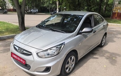 Hyundai Solaris II рестайлинг, 2013 год, 1 020 000 рублей, 1 фотография