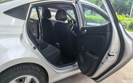 Hyundai Solaris II рестайлинг, 2013 год, 1 020 000 рублей, 19 фотография