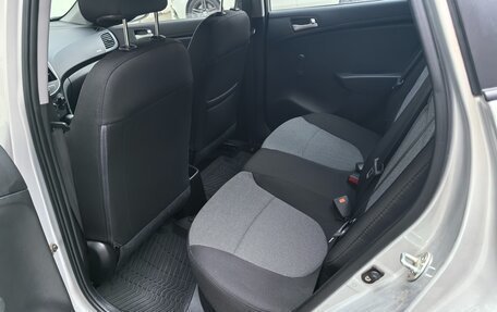 Hyundai Solaris II рестайлинг, 2013 год, 1 020 000 рублей, 28 фотография