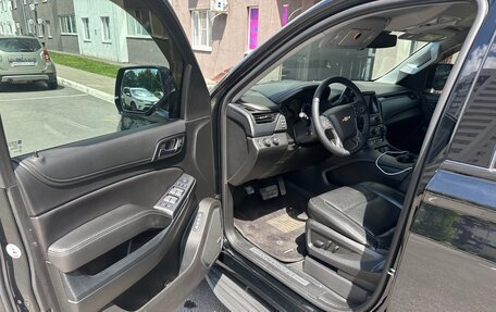 Chevrolet Tahoe IV, 2018 год, 3 600 000 рублей, 10 фотография