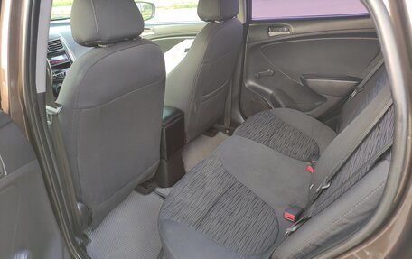 Hyundai Solaris II рестайлинг, 2014 год, 949 000 рублей, 10 фотография