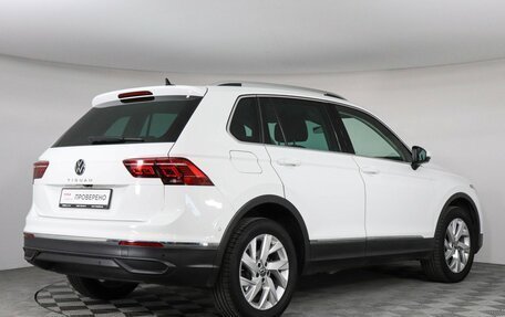 Volkswagen Tiguan II, 2021 год, 2 549 000 рублей, 5 фотография