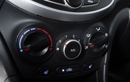 Hyundai Solaris II рестайлинг, 2012 год, 934 000 рублей, 19 фотография
