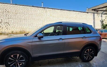 Volkswagen Tiguan II, 2019 год, 2 450 000 рублей, 4 фотография