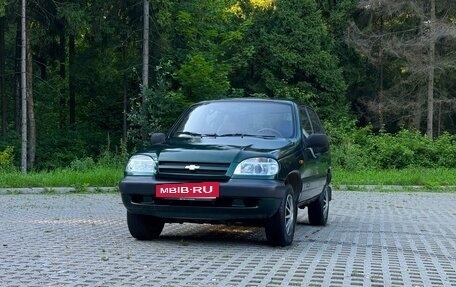 Chevrolet Niva I рестайлинг, 2003 год, 320 000 рублей, 2 фотография