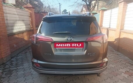 Toyota RAV4, 2016 год, 2 650 000 рублей, 6 фотография