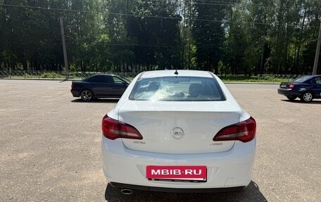Opel Astra J, 2015 год, 930 000 рублей, 7 фотография