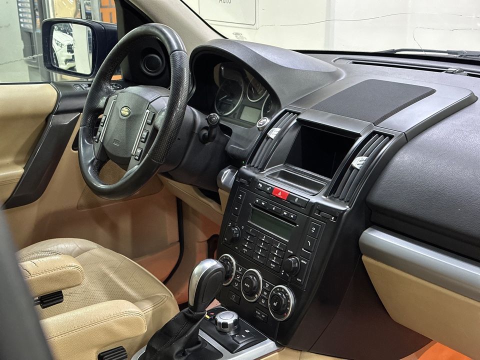 Land Rover Freelander, 2008 год, 989 000 рублей, 13 фотография