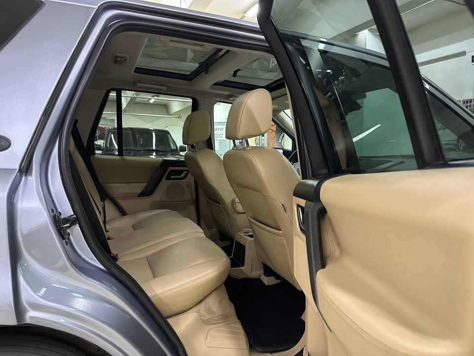 Land Rover Freelander, 2008 год, 989 000 рублей, 22 фотография