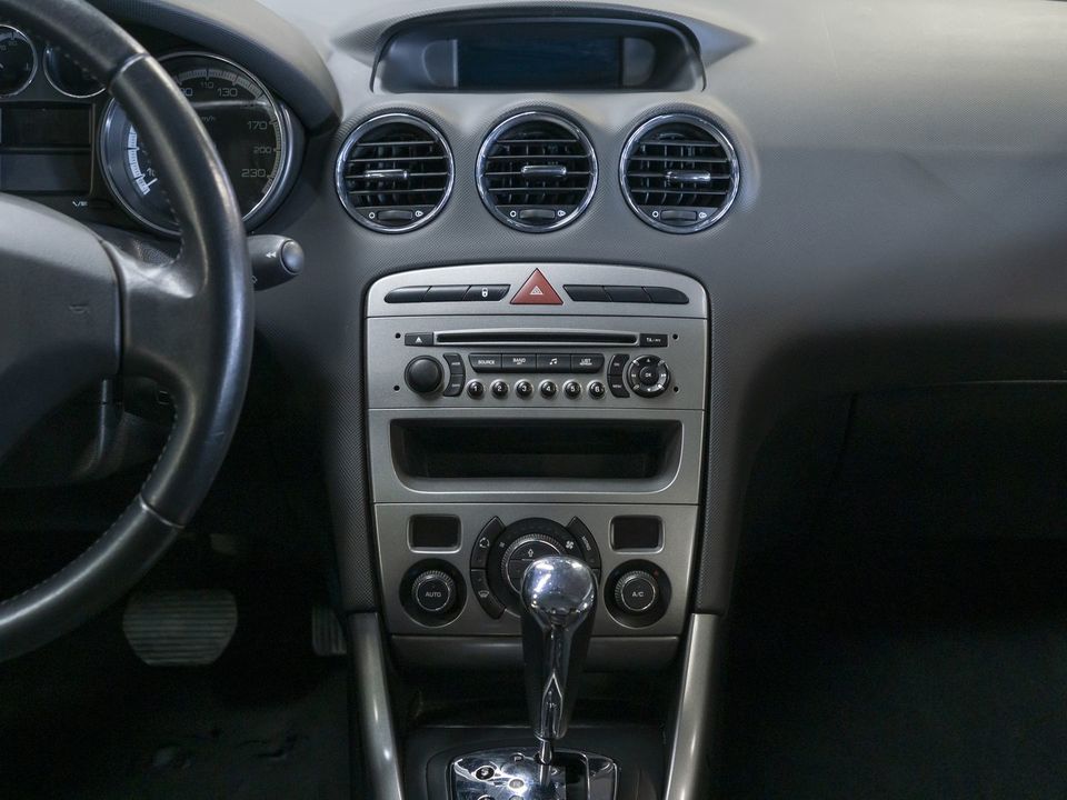 Peugeot 308, 2012 год, 649 000 рублей, 15 фотография
