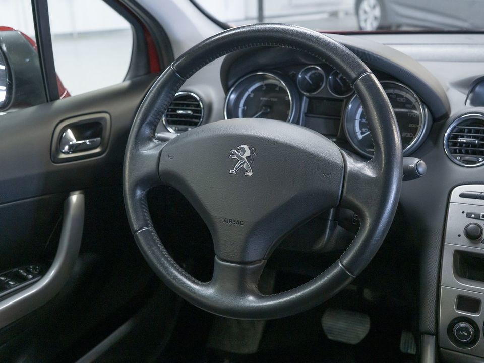 Peugeot 308, 2012 год, 649 000 рублей, 10 фотография