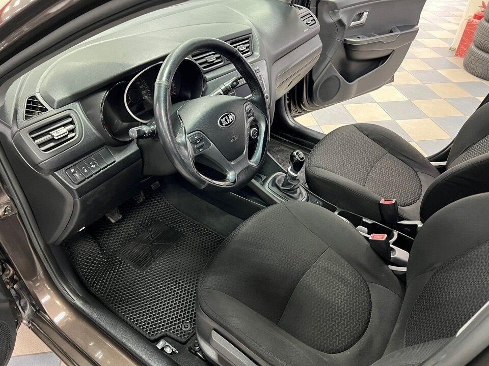KIA Rio, 2015 год, 749 000 рублей, 8 фотография