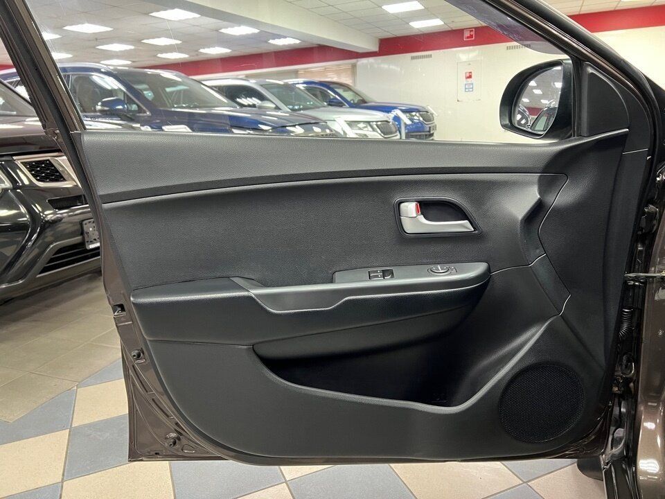 KIA Rio, 2015 год, 749 000 рублей, 13 фотография