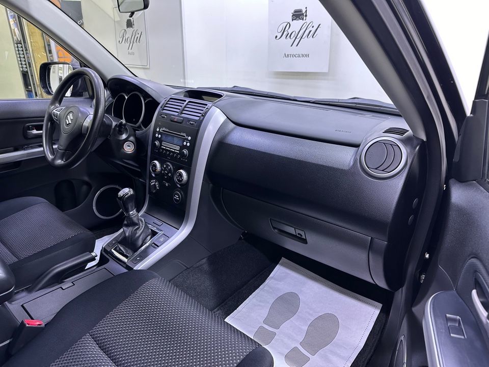 Suzuki Grand Vitara, 2007 год, 819 000 рублей, 13 фотография