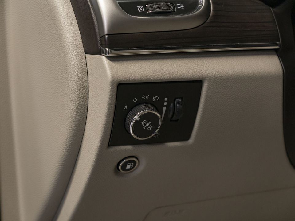 Jeep Grand Cherokee, 2013 год, 1 649 000 рублей, 21 фотография