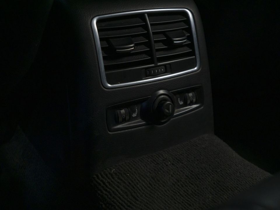 Audi A6, 2011 год, 1 049 000 рублей, 15 фотография