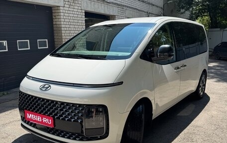 Hyundai Staria, 2021 год, 4 600 000 рублей, 1 фотография