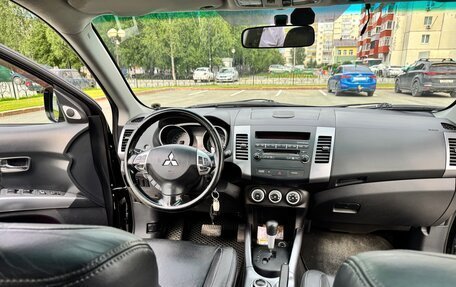Mitsubishi Outlander III рестайлинг 3, 2007 год, 1 299 000 рублей, 11 фотография