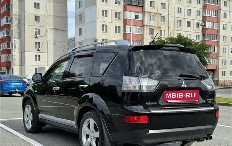 Mitsubishi Outlander III рестайлинг 3, 2007 год, 1 299 000 рублей, 7 фотография