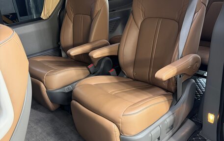 Hyundai Staria, 2021 год, 4 600 000 рублей, 9 фотография