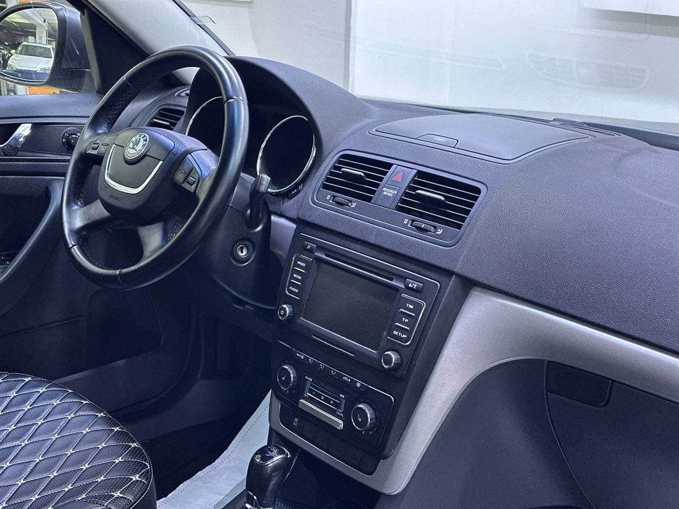 Skoda Yeti, 2013 год, 899 000 рублей, 13 фотография