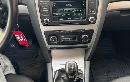Skoda Octavia, 2011 год, 880 000 рублей, 2 фотография