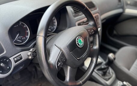 Skoda Octavia, 2011 год, 880 000 рублей, 13 фотография