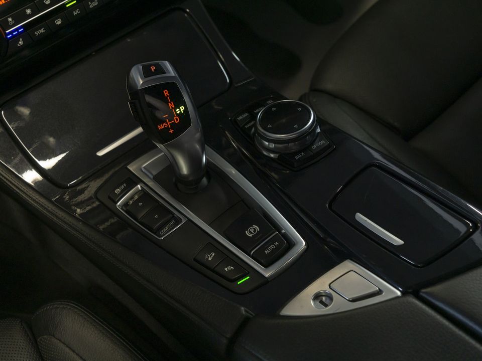 BMW 5 серия, 2013 год, 2 199 000 рублей, 24 фотография