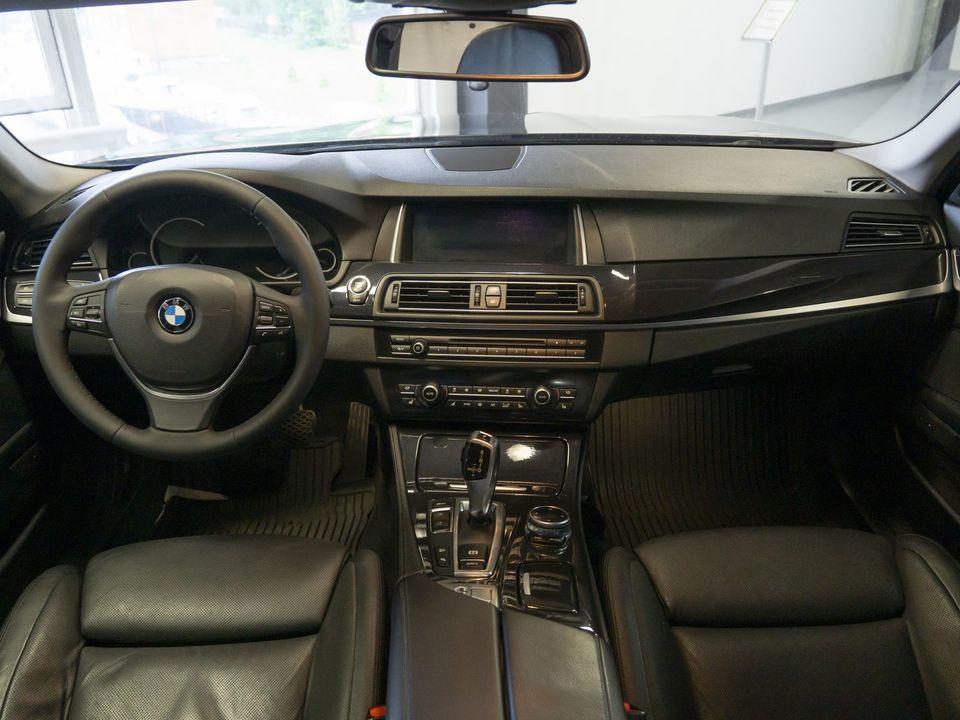 BMW 5 серия, 2013 год, 2 199 000 рублей, 14 фотография