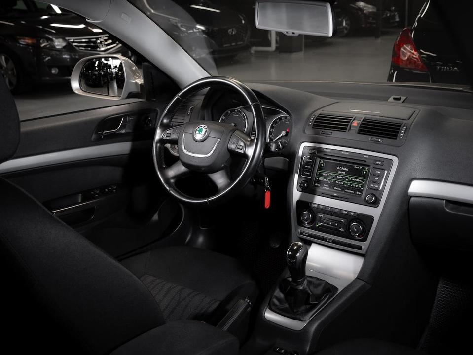 Skoda Octavia, 2011 год, 749 000 рублей, 9 фотография