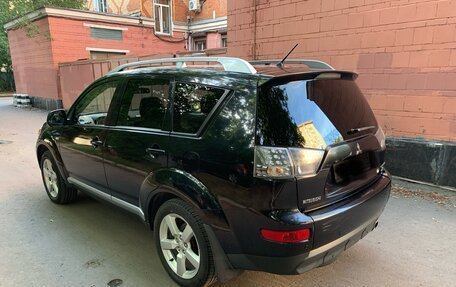 Mitsubishi Outlander III рестайлинг 3, 2008 год, 1 050 000 рублей, 4 фотография