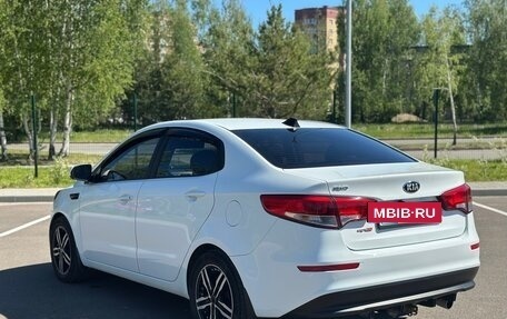 KIA Rio III рестайлинг, 2016 год, 940 000 рублей, 6 фотография