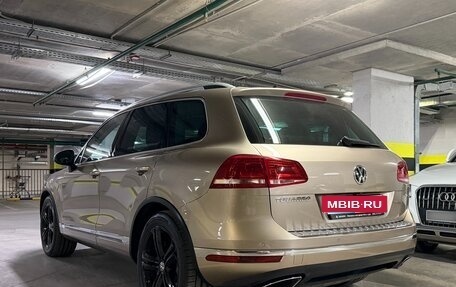 Volkswagen Touareg III, 2015 год, 2 999 999 рублей, 4 фотография