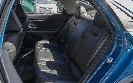 Hyundai Elantra, 2022 год, 1 890 000 рублей, 9 фотография