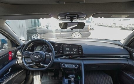 Hyundai Elantra, 2022 год, 1 890 000 рублей, 6 фотография