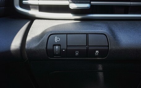 Hyundai Elantra, 2022 год, 1 890 000 рублей, 20 фотография