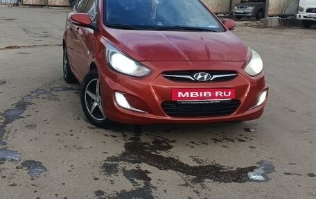 Hyundai Solaris II рестайлинг, 2011 год, 750 000 рублей, 7 фотография