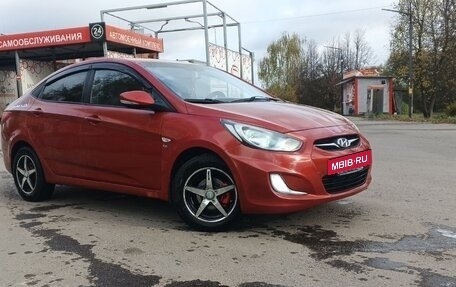 Hyundai Solaris II рестайлинг, 2011 год, 750 000 рублей, 6 фотография