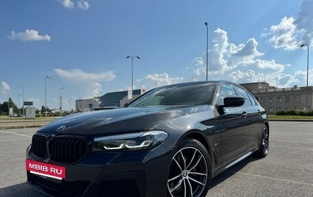 BMW 5 серия, 2023 год, 6 200 000 рублей, 3 фотография