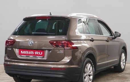 Volkswagen Tiguan II, 2017 год, 2 280 000 рублей, 5 фотография