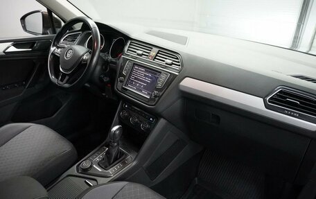 Volkswagen Tiguan II, 2017 год, 2 280 000 рублей, 11 фотография