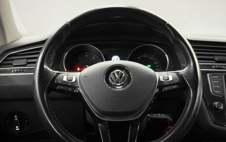 Volkswagen Tiguan II, 2017 год, 2 280 000 рублей, 15 фотография