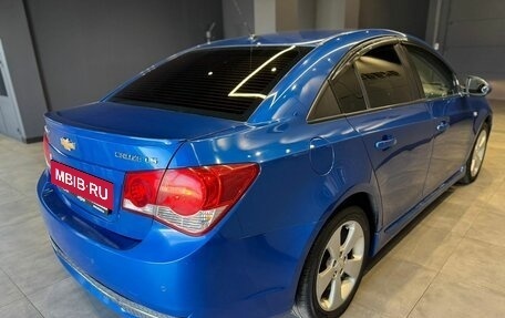 Chevrolet Cruze II, 2011 год, 585 000 рублей, 7 фотография