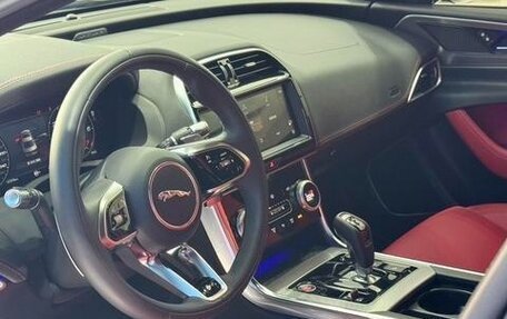 Jaguar XE I рестайлинг, 2022 год, 2 682 887 рублей, 10 фотография