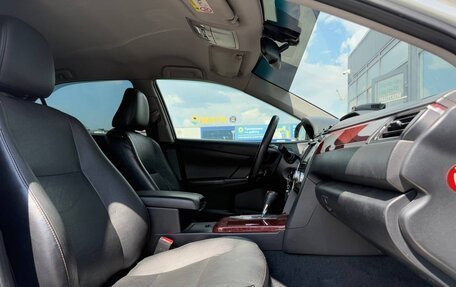 Toyota Camry, 2014 год, 1 950 000 рублей, 7 фотография