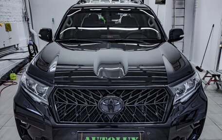 Toyota Land Cruiser Prado 150 рестайлинг 2, 2019 год, 5 750 000 рублей, 2 фотография