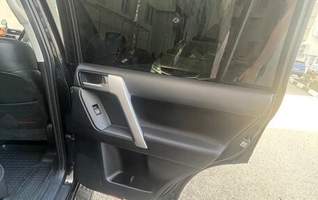 Toyota Land Cruiser Prado 150 рестайлинг 2, 2019 год, 5 750 000 рублей, 11 фотография