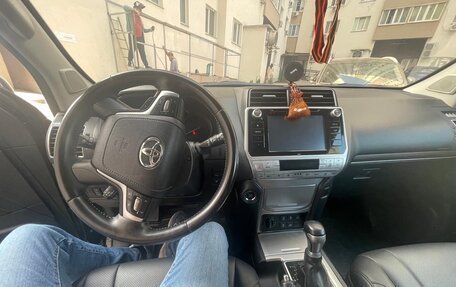 Toyota Land Cruiser Prado 150 рестайлинг 2, 2019 год, 5 750 000 рублей, 15 фотография