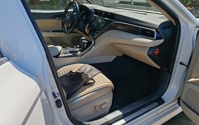 Toyota Camry, 2018 год, 2 600 000 рублей, 1 фотография