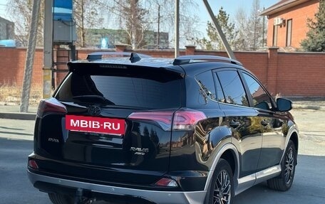 Toyota RAV4, 2017 год, 2 700 000 рублей, 5 фотография